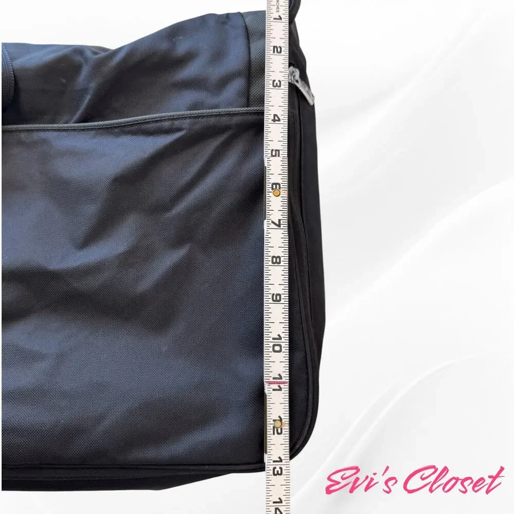 Tumi Init Black Nylon Expandable Messenger Laptop Bag #5112D